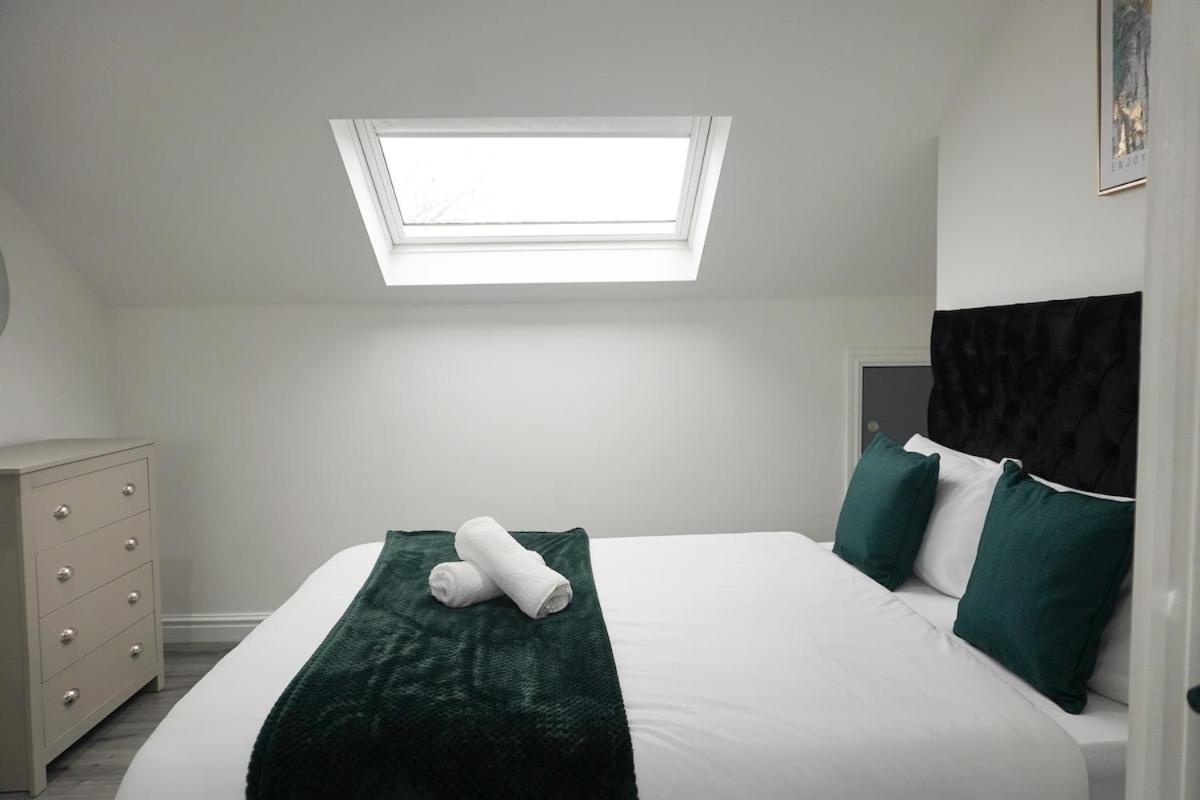 Contractors Dream, 4 Bedroom 2 Bathroom Liverpool Exterior foto