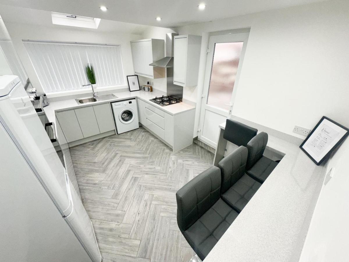 Contractors Dream, 4 Bedroom 2 Bathroom Liverpool Exterior foto