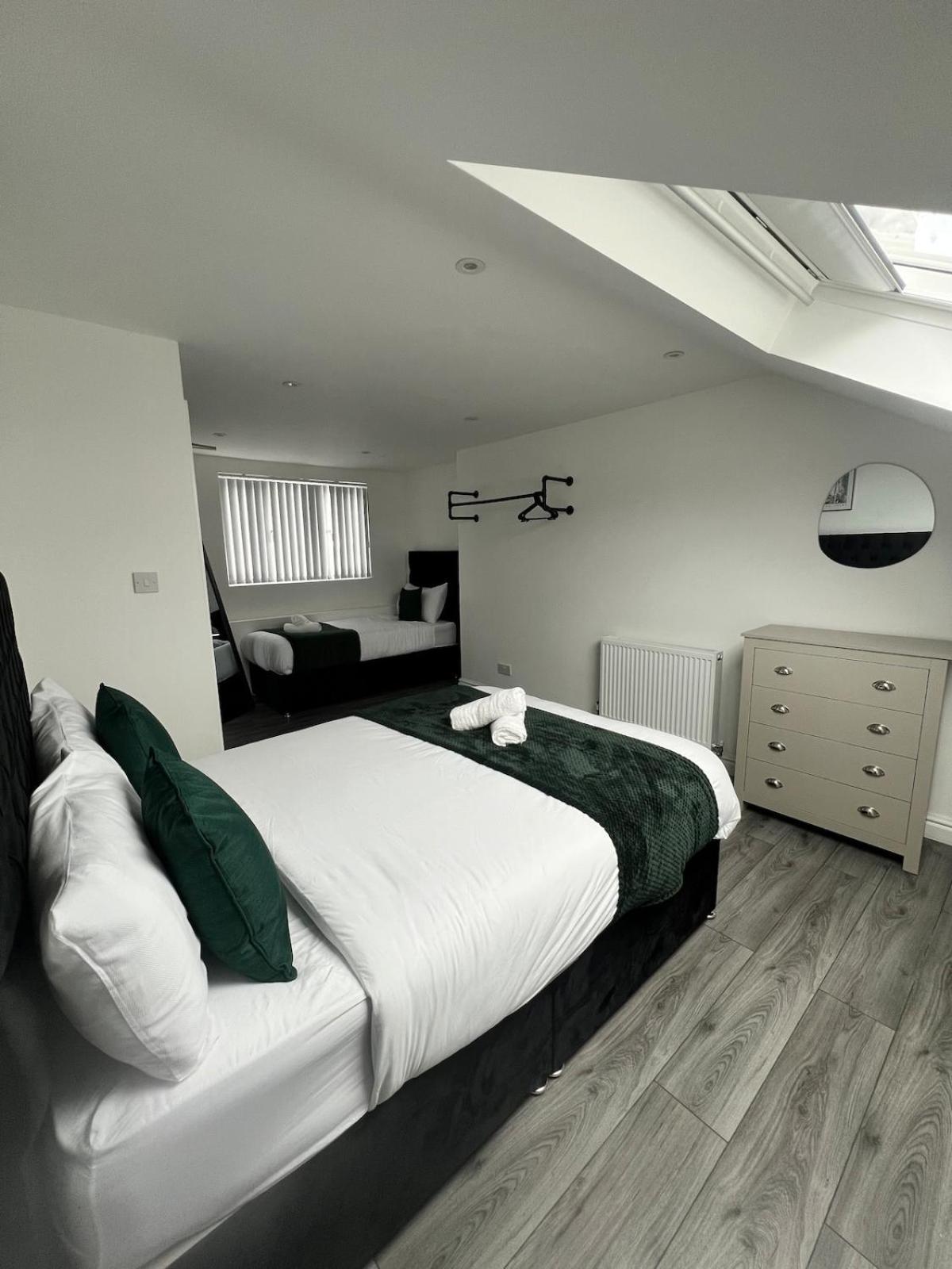 Contractors Dream, 4 Bedroom 2 Bathroom Liverpool Exterior foto